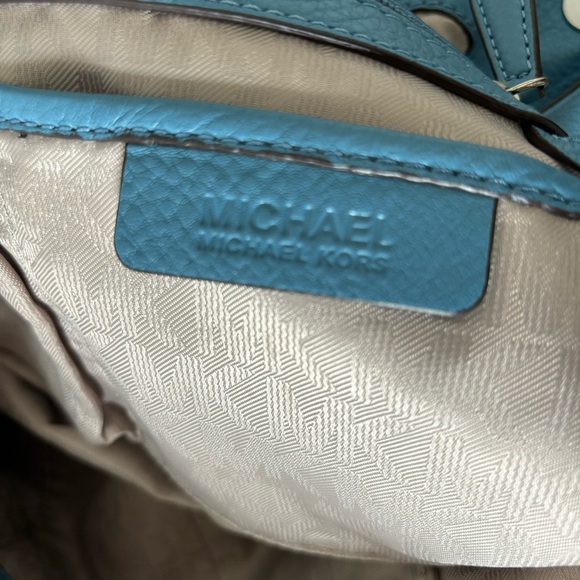 Michael Kors purse - Picture 8 of 16